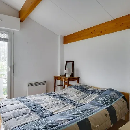 Holiday home Maison 4 Pers. Avec Jardin Clos, Proche Et Centre, Quartier Calme - Fr-1-521-24