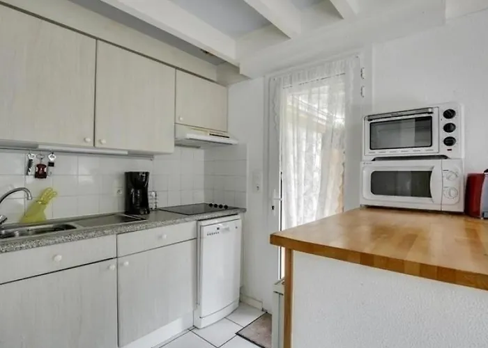 Maison 4 Pers. Avec Jardin Clos, Proche Et Centre, Quartier Calme - Fr-1-521-24 Holiday home